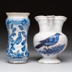 A blue and white albarello, a jug and a small jar, Italy, 17/18th C. — foto 9