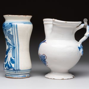 A blue and white albarello, a jug and a small jar, Italy, 17/18th C. — foto 10