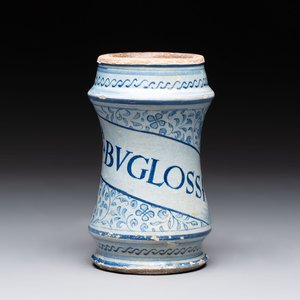 A blue and white Antwerp maiolica 'a foglie' albarello, mid 16th C. — photo 1