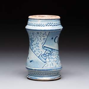 A blue and white Antwerp maiolica 'a foglie' albarello, mid 16th C. — photo 3