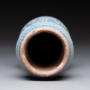 A blue and white Antwerp maiolica 'a foglie' albarello, mid 16th C. — photo 5