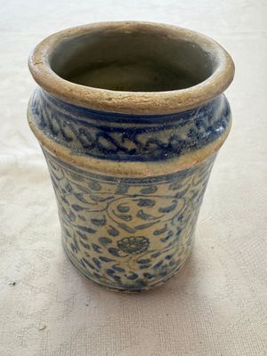 A blue and white Antwerp maiolica albarello inscribed 'PV:PVERPERL', 16th C. — photo 5
