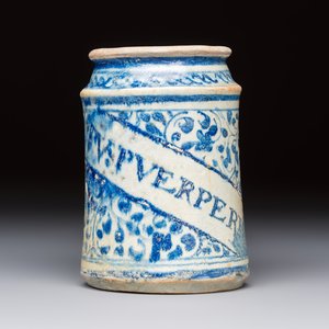 A blue and white Antwerp maiolica albarello inscribed 'PV:PVERPERL', 16th C. — photo 2