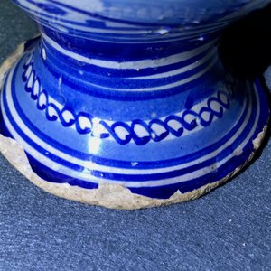 A blue and white Antwerp maiolica wet drug jar, dated 1609 — photo 27
