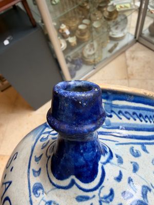 A blue and white Antwerp maiolica wet drug jar inscribed 'S ACETOSITATIS', 16th C. — foto 2