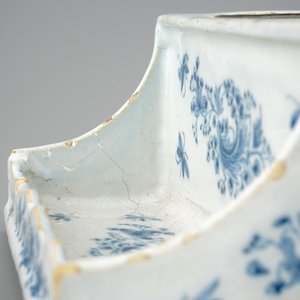 A blue and white Brussels faience ink stand, 18th C. — 照片 9