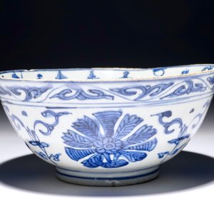 A blue and white Chinese bowl with a landscape design, Ming, Wanli/Jiajing — 照片 6