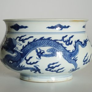 A blue and white Chinese censer with fighting dragons, Kangxi — 照片 6