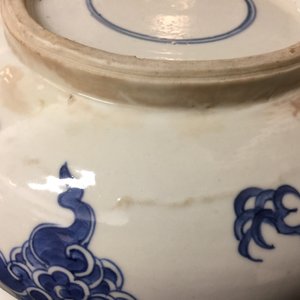 A blue and white Chinese censer with fighting dragons, Kangxi — photo 10