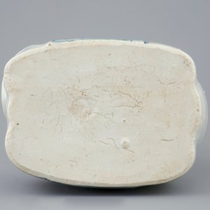 A blue and white Chinese elephant-shaped kendi, Ming Dynasty, Wanli, 1573-1619 — 照片 3