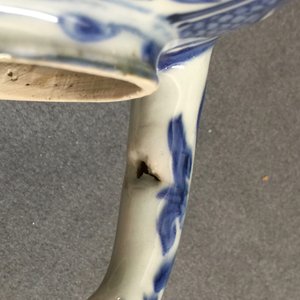 A blue and white Chinese kraak porcelain wine pot, Wanli, 1573-1619 — 照片 13