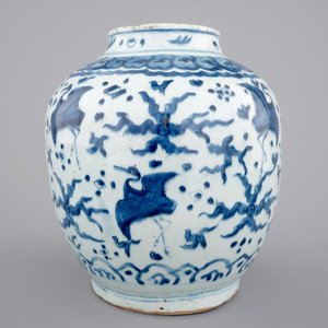 A blue and white Chinese Ming Dynasty "One hundred cranes" vase — photo 5