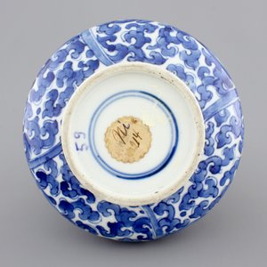 A blue and white Chinese porcelain bottle-shaped vase with Wan-Li mark, Kangxi, ca. 1700 — foto 5
