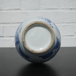 A blue and white Chinese porcelain bottle vase, Transitional, 17th C. — photo 7