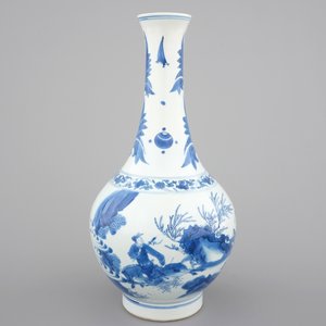 A blue and white Chinese porcelain bottle vase, Transitional, 17th C. — photo 4