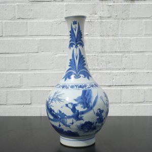 A blue and white Chinese porcelain bottle vase, Transitional, 17th C. — photo 7
