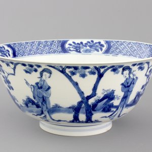 A blue and white Chinese porcelain bowl with "Long Elizas", Kangxi, ca. 1700 — photo 1