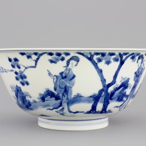 A blue and white Chinese porcelain bowl with "Long Elizas", Kangxi, ca. 1700 — photo 3