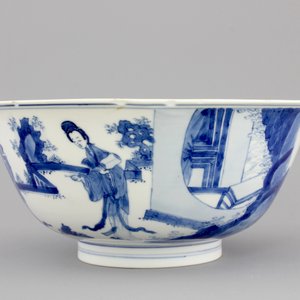 A blue and white Chinese porcelain bowl with "Long Elizas", Kangxi, ca. 1700 — photo 5
