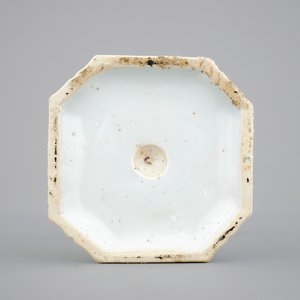 A blue and white Chinese porcelain candlestick, Qianlong, 18th C. — photo 7
