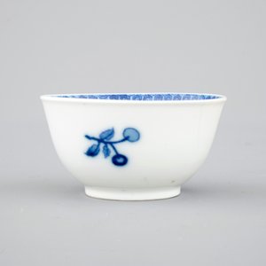 A blue and white Chinese porcelain cup and saucer: "The parrot on the perch", Qianlong, ca. 1740 — 照片 6