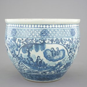 A blue and white Chinese porcelain fish bowl, 19th C. — foto 1
