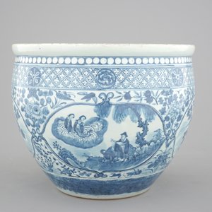 A blue and white Chinese porcelain fish bowl, 19th C. — foto 3