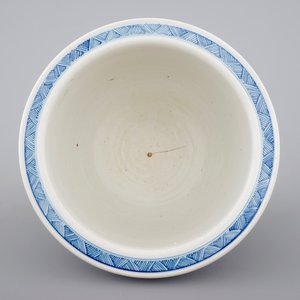 A blue and white Chinese porcelain flower bowl, Kangxi, ca. 1700 — foto 6