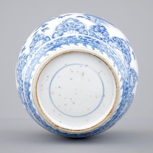 A blue and white Chinese porcelain ginger jar, Kangxi, ca. 1700 — foto 6