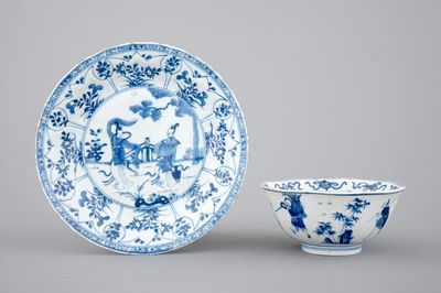 A blue and white Chinese porcelain octagonal bowl and a plate, Kangxi, ca. 1700