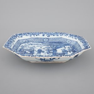 A blue and white Chinese porcelain octagonal serving bowl, Kangxi, ca. 1700 — photo 3