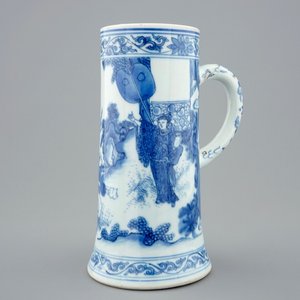 A blue and white Chinese tankard, Transitional period, 1620-1683 — photo 1