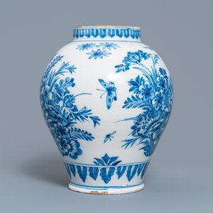 A blue and white Delftware chinoiserie jar, London or Frankfurt, late 17th C. — photo 2