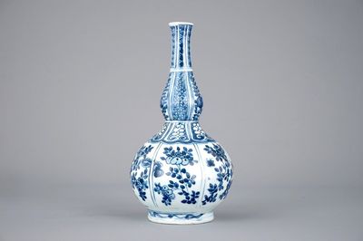 Un vase double gourde, époque Wan-Li, Dynastie Ming (1573-1619)