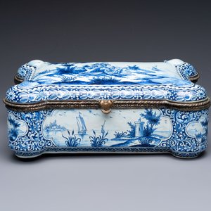 A blue and white Dutch Delft bronze-mounted casket, 19th C. — photo 3