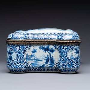 A blue and white Dutch Delft bronze-mounted casket, 19th C. — photo 5