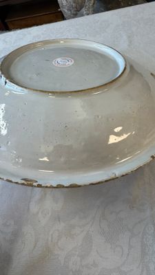 A blue and white Dutch Delft chinoiserie dish with flower vases and insects — photo 13
