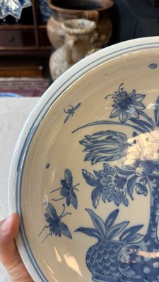 A blue and white Dutch Delft chinoiserie dish with flower vases and insects — photo 2
