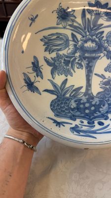 A blue and white Dutch Delft chinoiserie dish with flower vases and insects — photo 7