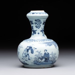 A blue and white Dutch Delft chinoiserie kendi, 17th C. — 照片 2