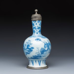 A blue and white Dutch Delft rope-handled chinoiserie jug with a mounted pewter lid — photo 5