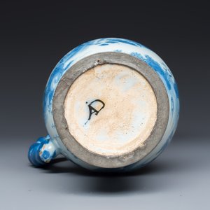 A blue and white Dutch Delft rope-handled chinoiserie jug with a mounted pewter lid — photo 8