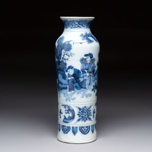 A blue and white Dutch Delft chinoiserie rouleau vase, 17th C. — 照片 2