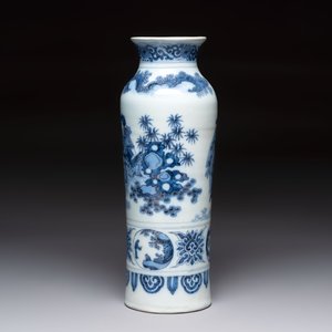 A blue and white Dutch Delft chinoiserie rouleau vase, 17th C. — 照片 3