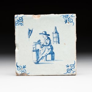 A blue and white Dutch Delft 'coppersmith' tile, 17th C. — photo 1