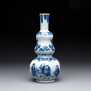 A blue and white Dutch Delft double gourd chinoiserie vase, 17th C. — 照片 1
