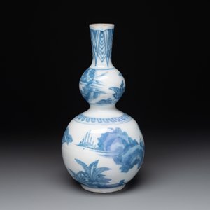 A blue and white Dutch Delft double gourd chinoiserie vase, 17th C. — 照片 3