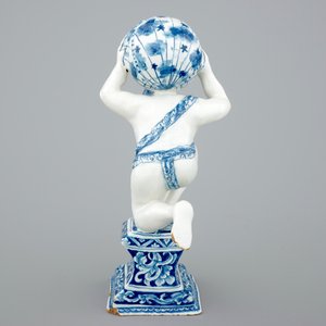 A blue and white Dutch Delft figure of Atlas, ca. 1710 — 照片 5