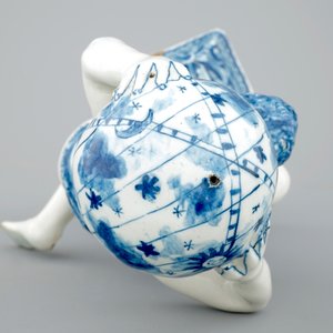 A blue and white Dutch Delft figure of Atlas, ca. 1710 — 照片 7