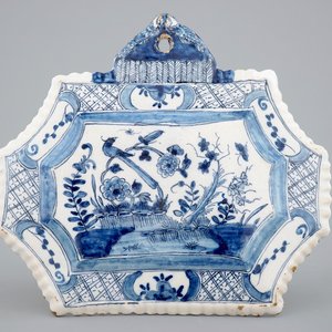 A blue and white Dutch Delft floral chinoiserie plaque, 18th C. — photo 1